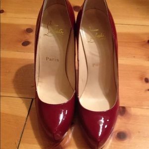 Christian Louboutin Vernice Chic Red